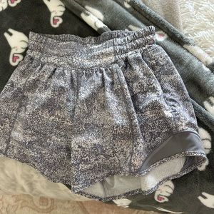 Lululemon Heathered Grey Hottie Hots